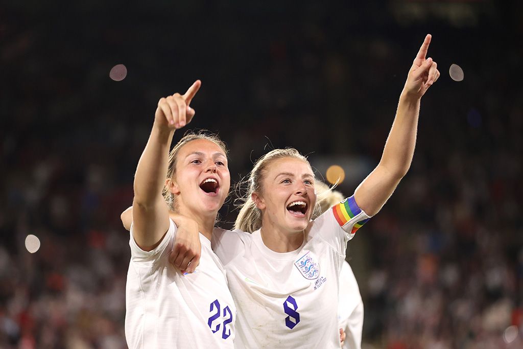 Leah Williamson and Lotte Wubben-Moy join in celebration
